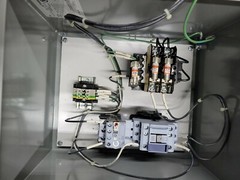 1 Hammond HJ12108HLP Enclosure 3HP 460V 3 Phase Starter WEG RW27 2D CWB18