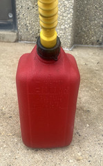 Wedco 2 1/2 Gallon Red Plastic Vented Gas Can Pre Ban wCap Pre Ban NICE! LOOK!