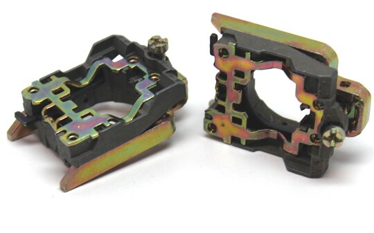 (2) Unused ZB4BZ009 Telemecanique 22mm Operating Mounting Adapter Base