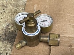 PRAXAIR PROSTAR 150-60 3000 PSI Gas Pressure Regulator