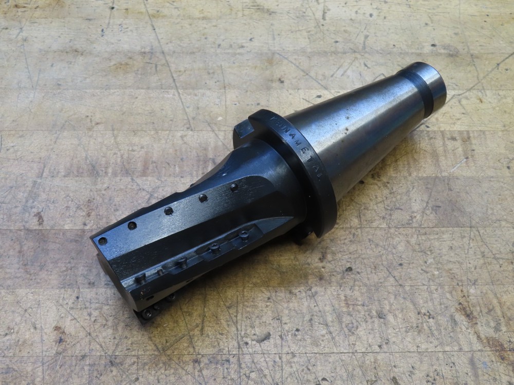 Kennametal 2-1/2″ Indexable end/shell mill 3″ LOC NMTB50 taper (@D103)