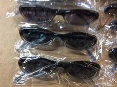 ASSORTED BOX OF SUNGLASSES SUN GLASSES SET OF 14 GLASS COLORED SMALL LENS