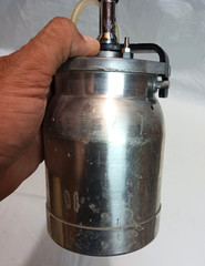 Binks Model 81-550? 1-Quart Aluminum Siphon Cup Spray Gun 3/8 NPS – Unused