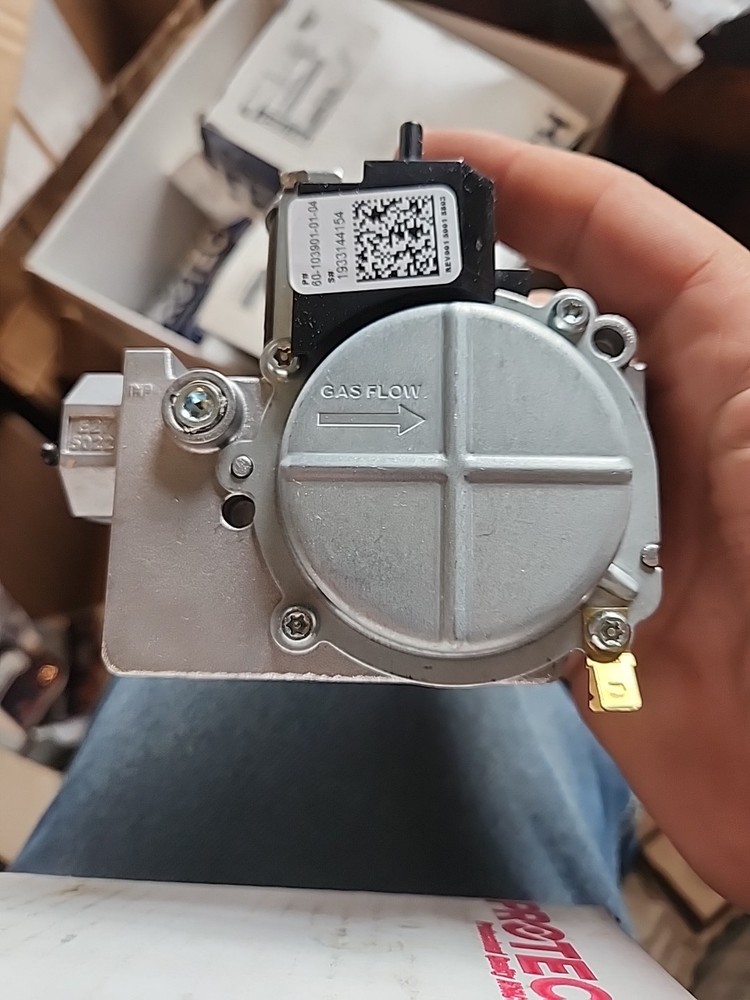 Protech 60-103901-01 Gas Valve White Rodgers 36J23-502 1/2″x1/2″