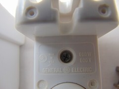 General Electric Horizontal Fluorescent Lampholder Fx 4008 & 4009 Lot USA 360 W