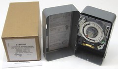 DT814500 Refrigeration Defrost Timer for Paragon 120 V.