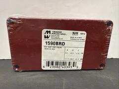 Hammond 1590BRD Aluminium ‘Stomp Box’ Enclosure Red (111 x 60 x 31mm)