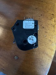 M175 Timer Motor 100631 | Fits Silver King 99291 115V Defrost OEM Freezer Part