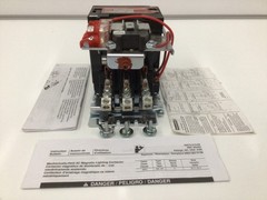 Square D Lighting Magnetic Contactor 8903SPO11V02 3 Poles, 120V AC, 60 A