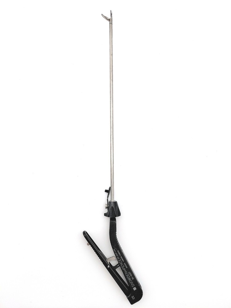 Snowden-Pencer 90-8007 Laparoscopic Needle Holder, TC, CVD Right, 5mm X 32cm