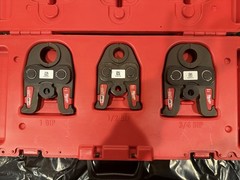 Open Box Milwaukee 49-16-2696 Black Iron Durable Press Jaw 1/2″ – 1″ Kit *read*