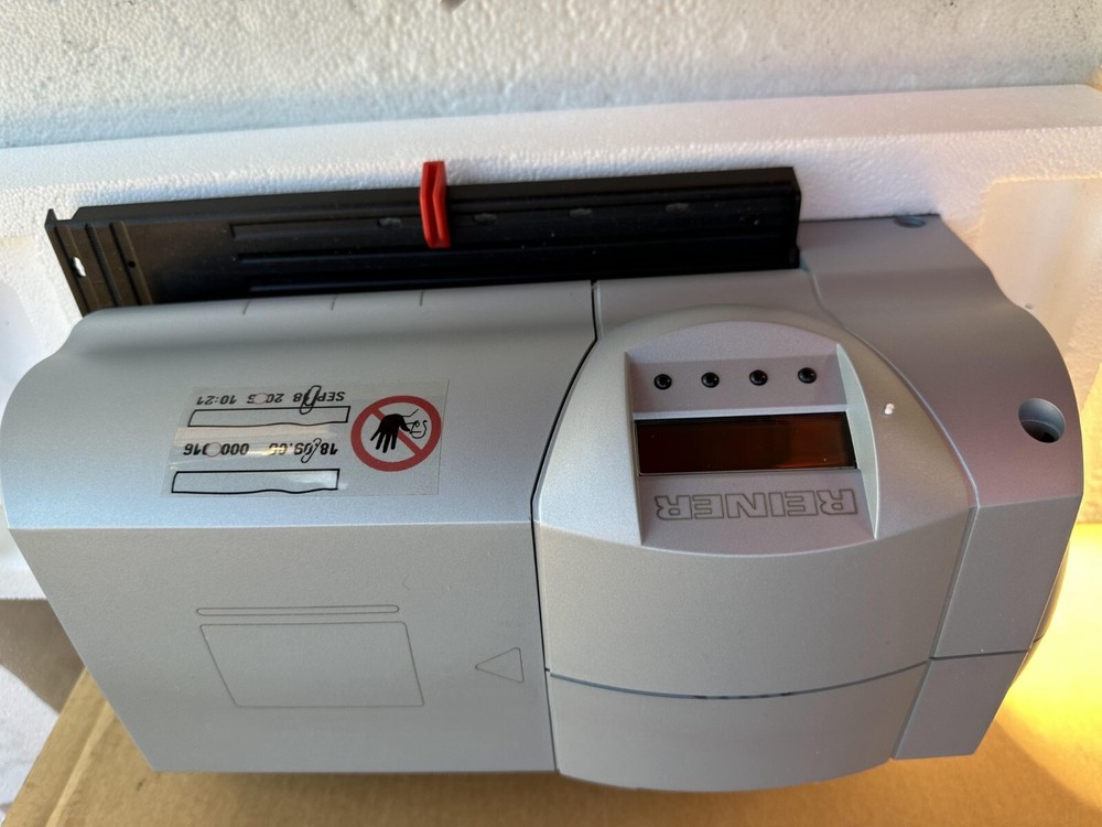 Reiner 880 electronic stamp with Genuine Ribbon Cartridge. Fast free shipping