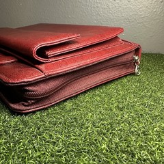 Franklin Covey 365 Day One Red Planner Organizer 7 Ring Handles Faux Leather Zip
