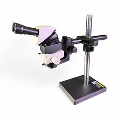 Leica M50 Stereo Microscope w/ Boom Stand, 10x/23 Eyepieces & 0.5x Objective