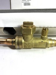 Diamondback Mitsubishi BV38BBSI 891N Refrigerant Ball Valve Full Port 3/8 Flare