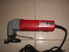 MILWAUKEE MODEL 6805 SHEET METAL SHEAR 16 GAUGE 120 VOLTS