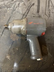 #bh773 Ingersoll Rand 2145QiMAX 3/4” Drive Air Impact Wrench 1,350 ft-lbs