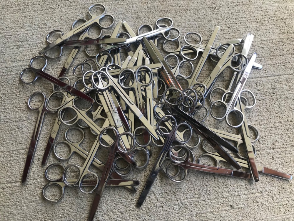 Operating Medical 4.5 inch blunt Scissors, Lot of 50