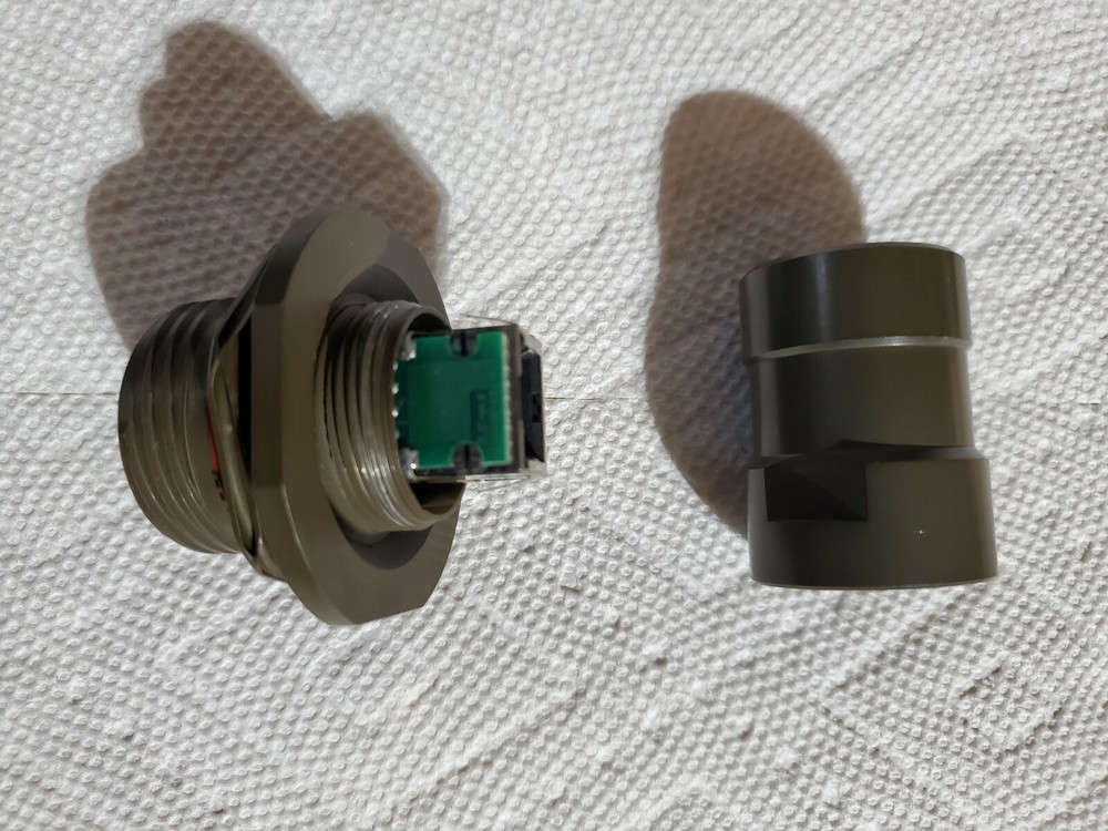 Amphenol RJFTV7PEM1G RJ45 Modular Connector / Ethernet RJ-45 Jack