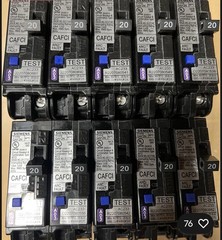BOX OF 10 SIEMENS QA120AFCN 20A AFCI PLUG ON NEUTRAL (NO WIRE) NEW