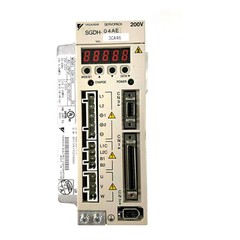 New In Box YASKAWA SGDH-04AE Servo Drive