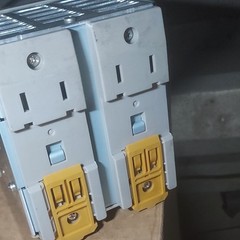Omron S8VS S8VS-24024B DIN Rail Power Supply 100-240VAC to 24VDC 10A 240W