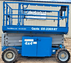 GENIE GS-3369RT 4 WHEEL DRIVE DIESEL POWERED SCISSOR LIFT ROUGH TERRAIN SCISSOR