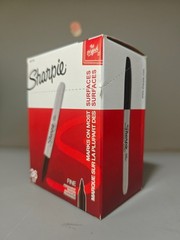Sharpie 1884739 Permanent Marker Fine Point 36 Pieces – Black