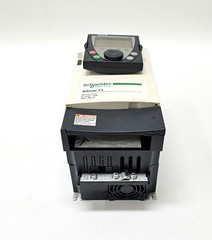 Schneider Altivar 71 ~ Variable Speed Drive ~ ATV71H075N4S337 & VW3A1101