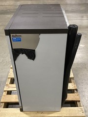 Manitowoc Indigo NXT 22” Remote Ice Machine Head Half Cube1206 Lb. IBT1020C