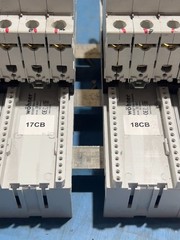 Lot of 28: 30 Amp Circuit Breakers on .79″ Bus Bar + Wöhner EQUES Easy Connector