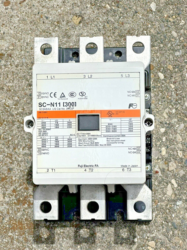Fuji Electric SC-N11 [300] Magnetic Contactor 100-127v Coil & 2 Aux Qty: 1 Unit