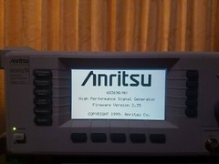 Anritsu 68369A/NV Fresh Align + CAL. Opt: 2B,11 – 40GHz Signal Generator