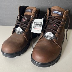 SKECHERS WOMANS SAFETY TOE (STEEL TOE) WORK BOOT SIZE 7.5 MEMORY FOAM INSIDE NWT