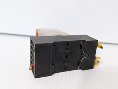 Schrack MT3330C4 relay, 24VDC with Schrack MT78740 relay base as shown