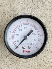 PRESSURE GAUGE 0-160 PSI