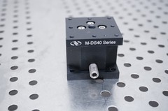 Newport Optics M-DS40-Z Compact Vertical Linear Translation Stage 40mm