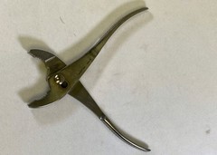 V. Mueller OS3070 Slip Joint Utility Pliers 10mm Wide Tip L: 7.75″ Orthopedics