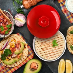 Lyellfe Ceramic Tortilla Warmer with Lid, 8.5 inches x 2.7 inches, Red