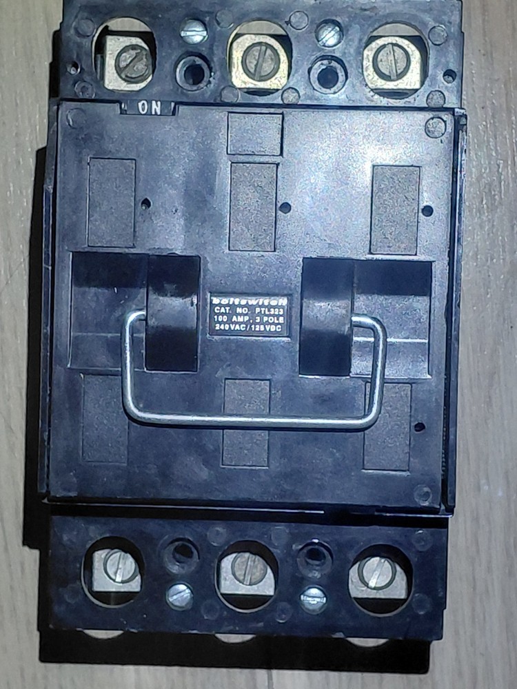 Boltswitch, PTL323, 100 amp, 3 Pole, fuse holder