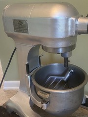 Hobart A120 12 Quart Commercial Bakery Dough Mixer + Bowl Paddle Reconditioned
