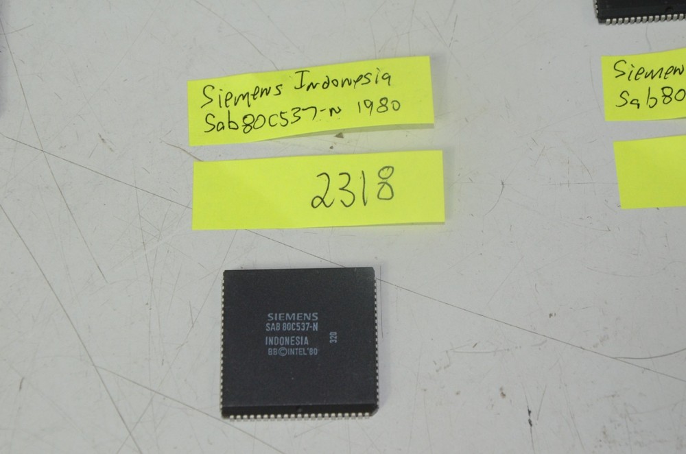 Siemens SAB80C537-N 68 Pin PLCC Microcontroller 8 Bit 12 Mhz IC Chip Indonesia