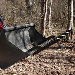 2500LBS 42″ Clamp on Heavy Debris Fork for Tractor Skid Steer Buckets Steel