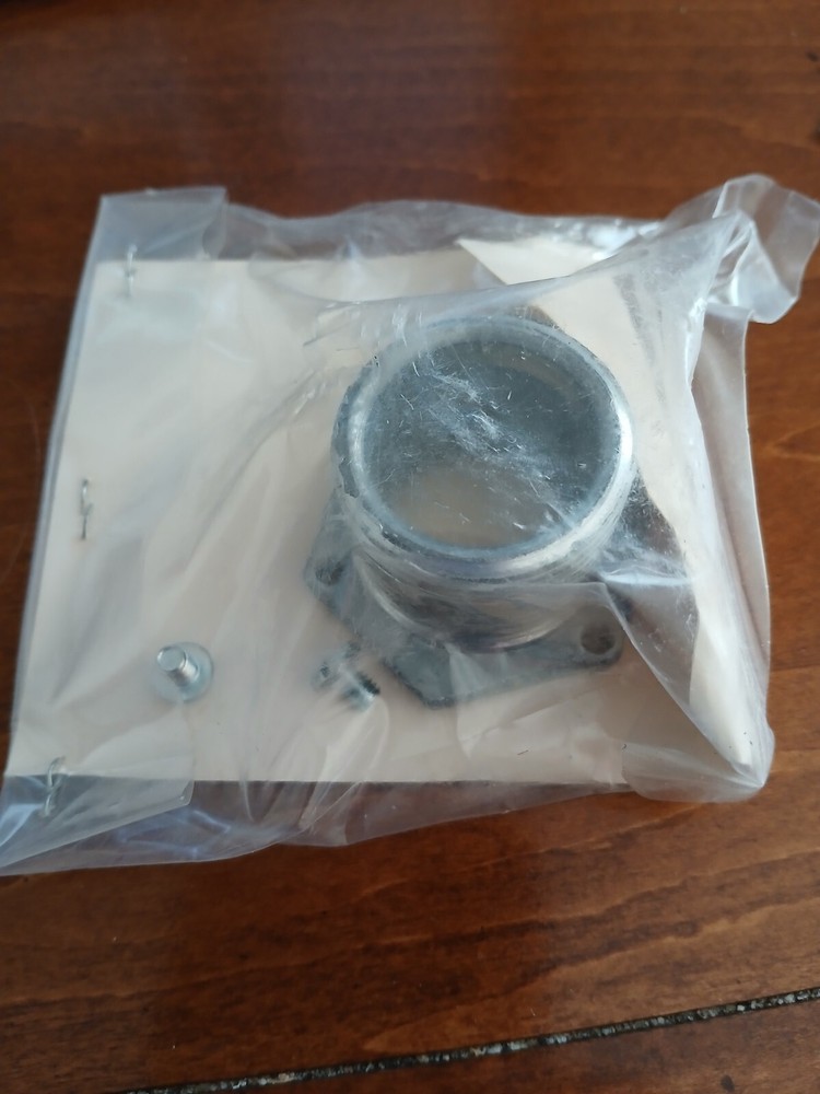 WALKER / WIREMOLD 1″ Locking Nipple 1124-1. (Lot of 4) NEW. Free Shipping.