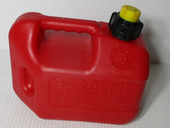 BLITZ 1 GALLON 4 OUNCE GAL OZ PLASTIC VENTED GAS CAN FUEL JUG SELF VENTING