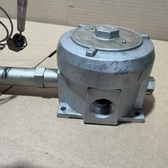 United Electric F110A-7BS Temperature Switch 0-400F 125/250VAC 15 Amp Nos No Box