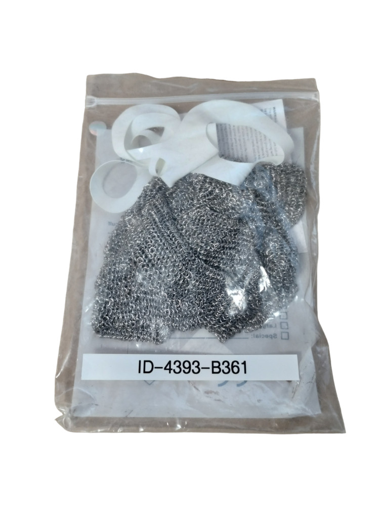 NEW SS Chain Mail Protective Glove Reversible Size Medium 5-Finger Wrist Length