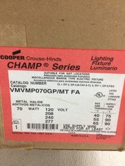 Cooper Crouse-Hinds VMVMP070GP 70W Stanchion Mount Metal Halide Light Fixture