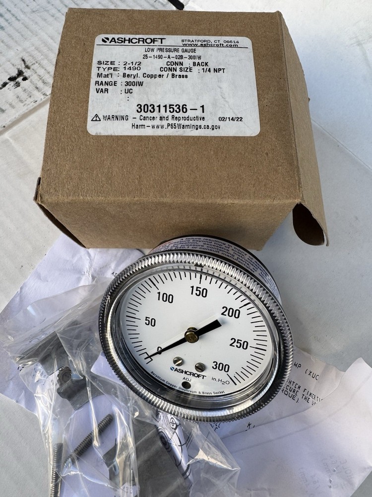 New Ashcroft 0-300 Inches of Water Column Gauge, Low Pressure W/ Panel Mount