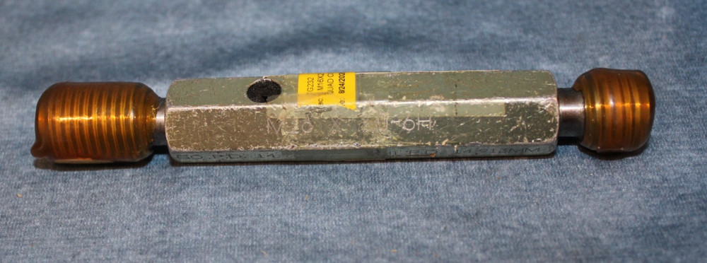 GSG M16 X 2.0 6H THREAD PLUG GAGE GO = 14.701 mm, No Go = 14.913 mm